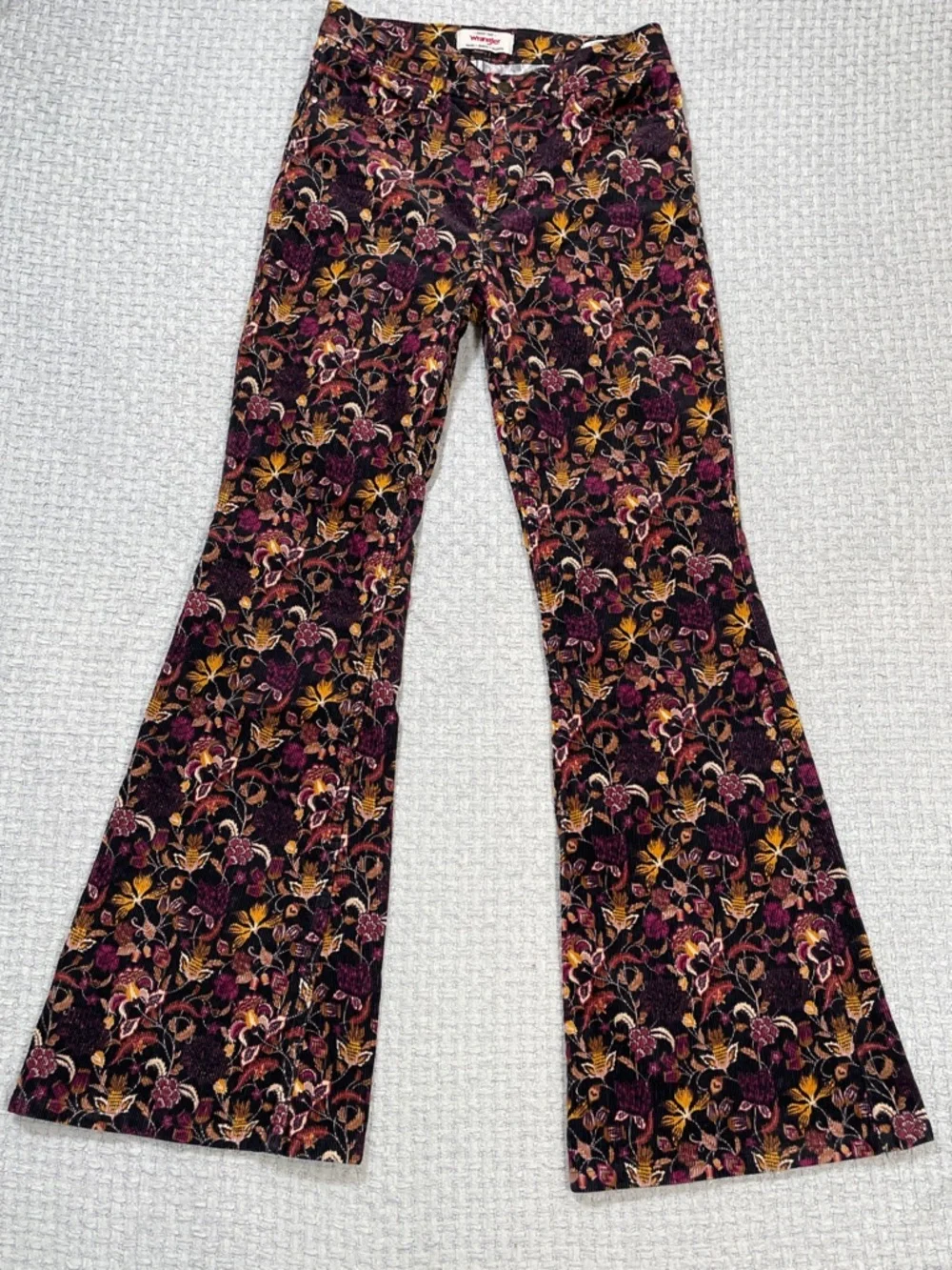 Wrangler High Rise Fierce Flare Corduroy Pants Retro Floral Pattern Size 4 - Picture 7 of 16